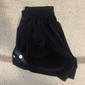 Lululemon hotty hot shorts